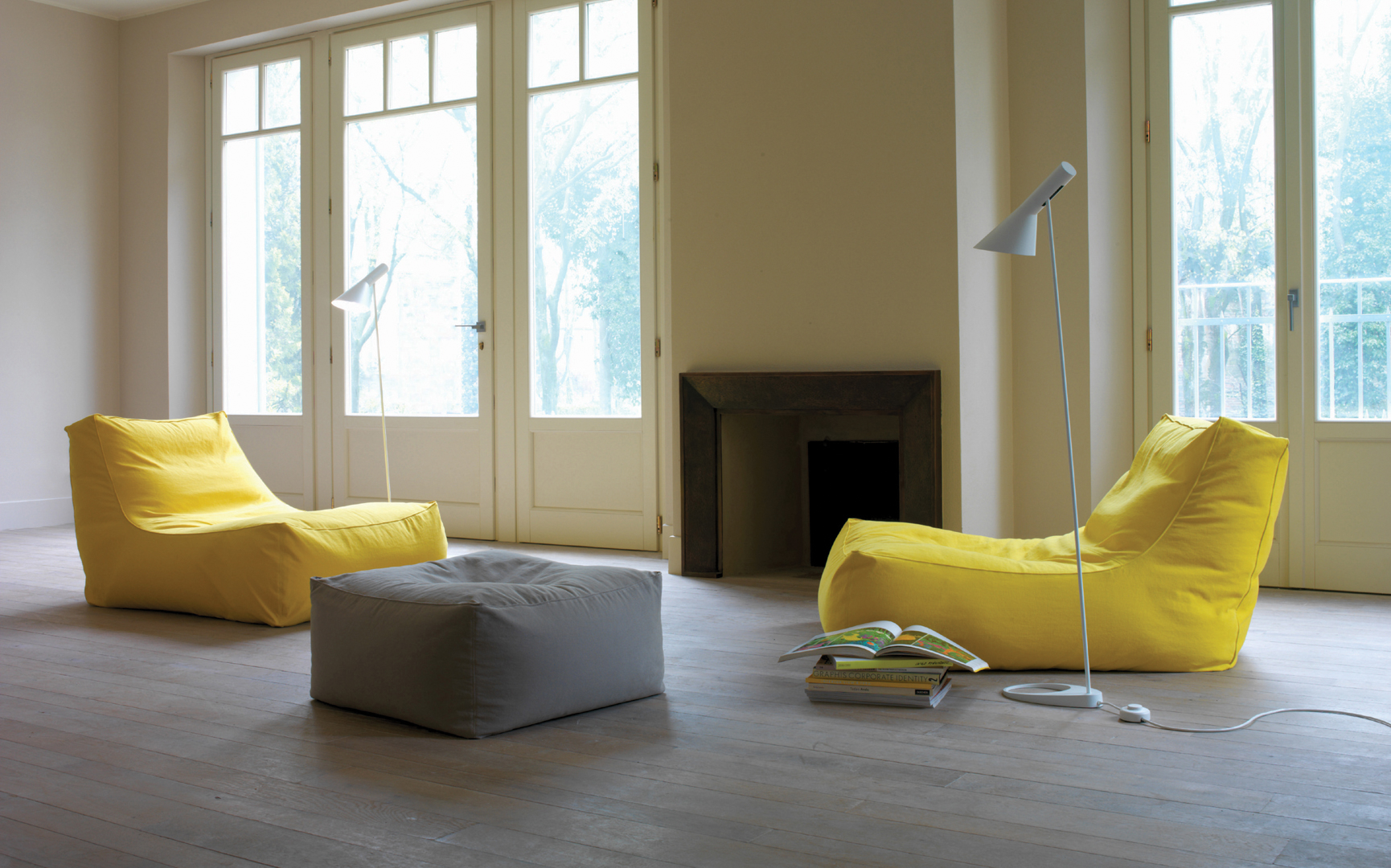 Zoe Small Lounge | Stylecraft Designer Sofas