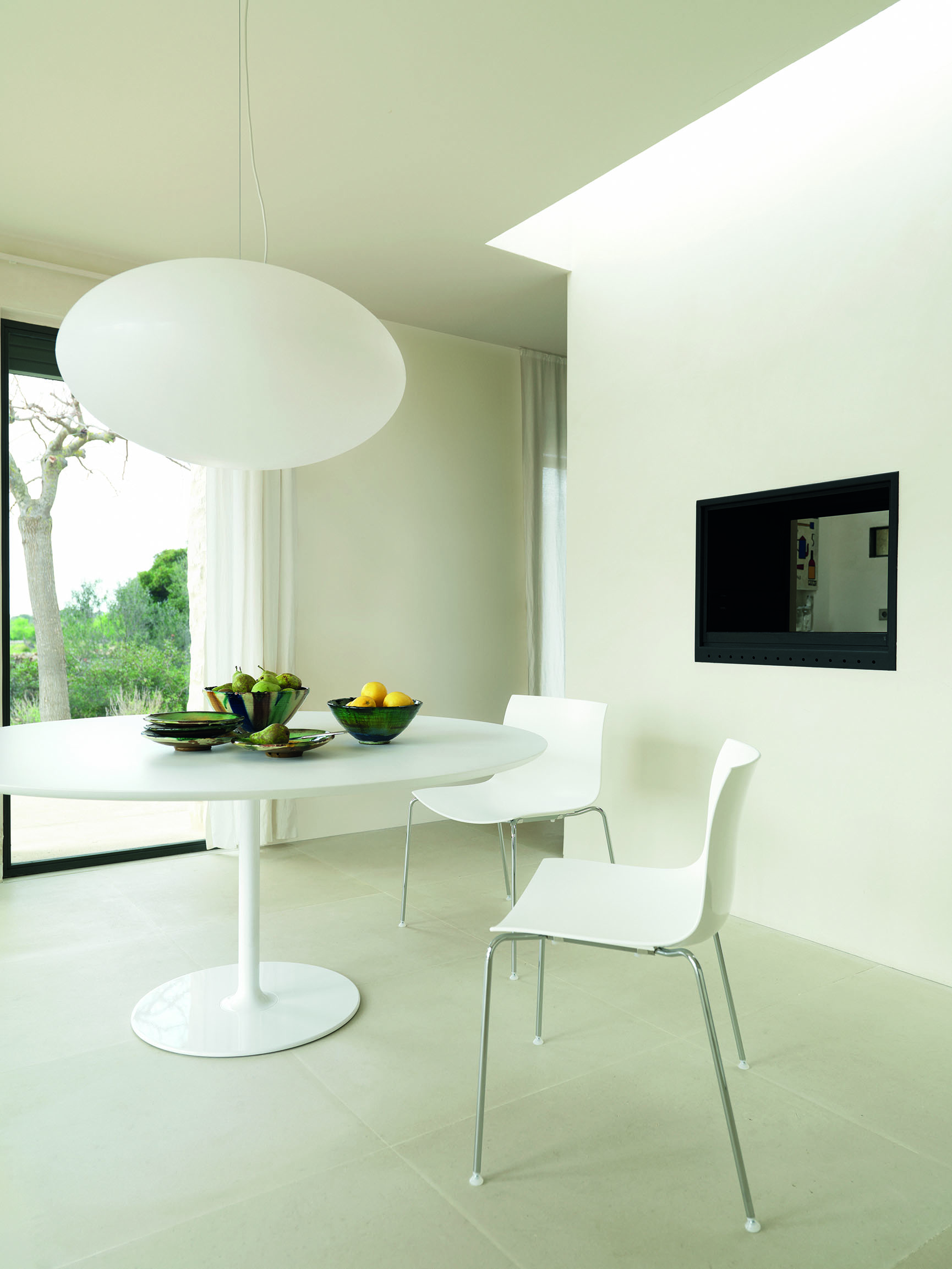 Dizzie Dining Table | Stylecraft